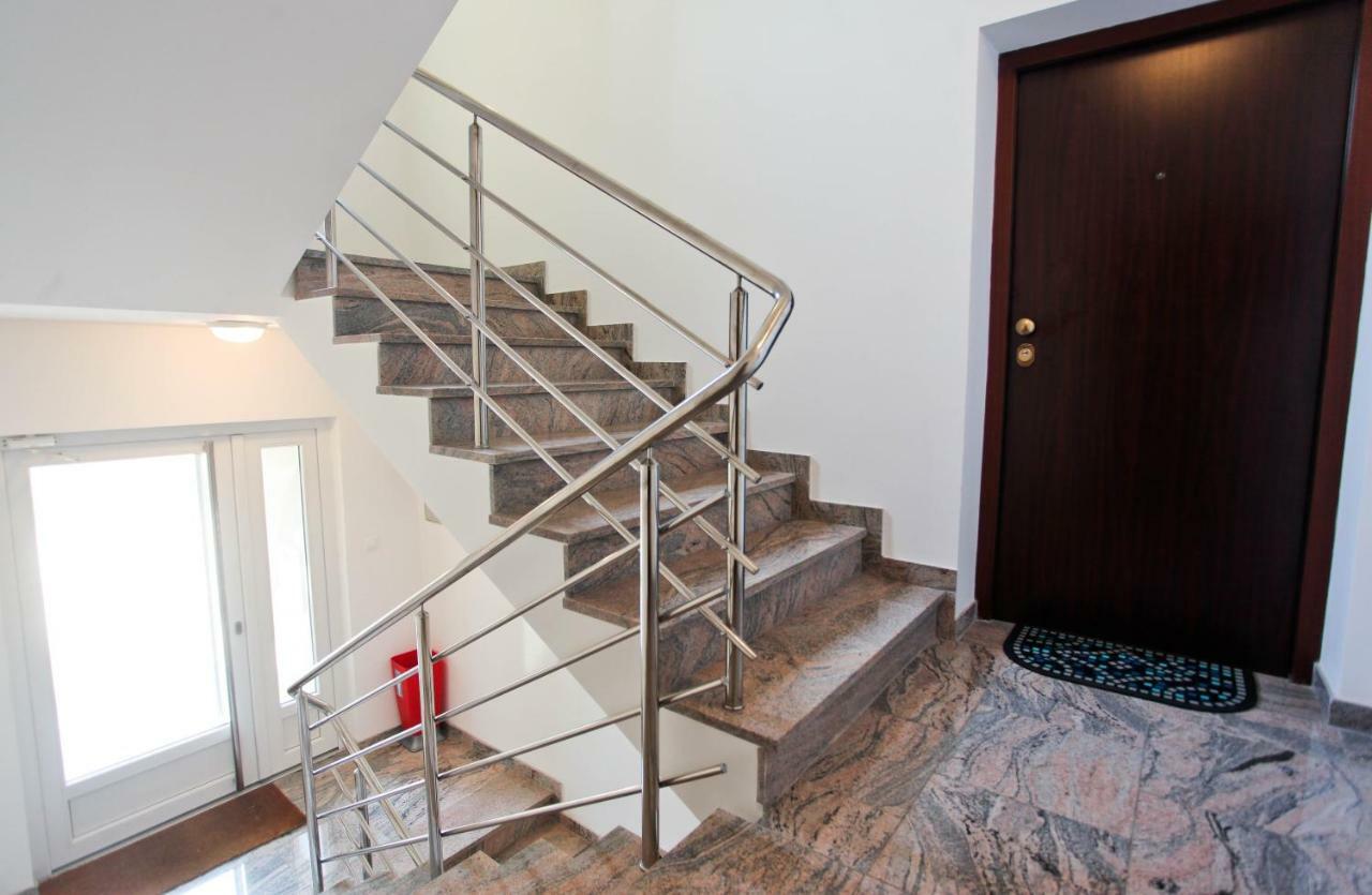 Kimi Apartment