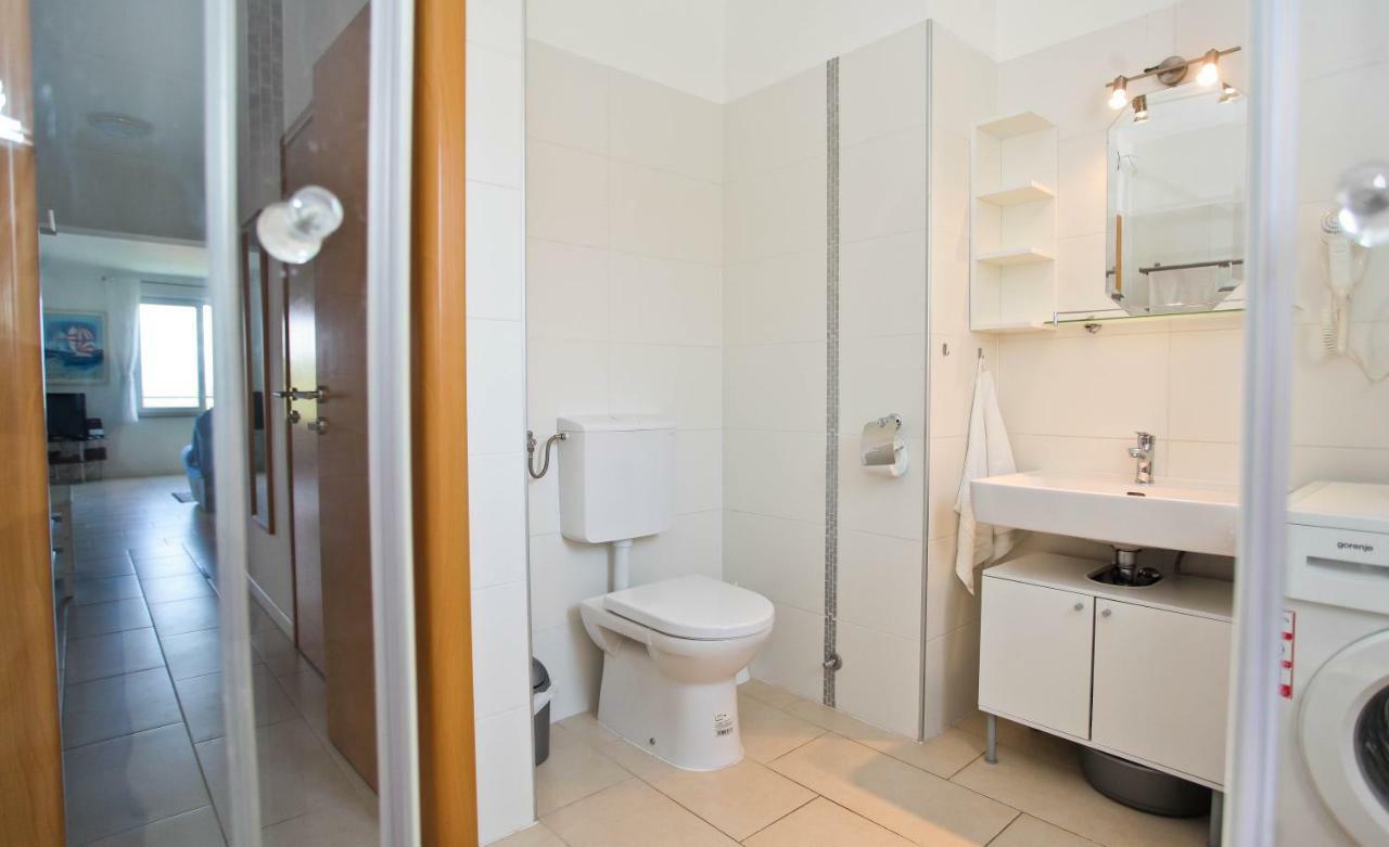 Kimi Apartment